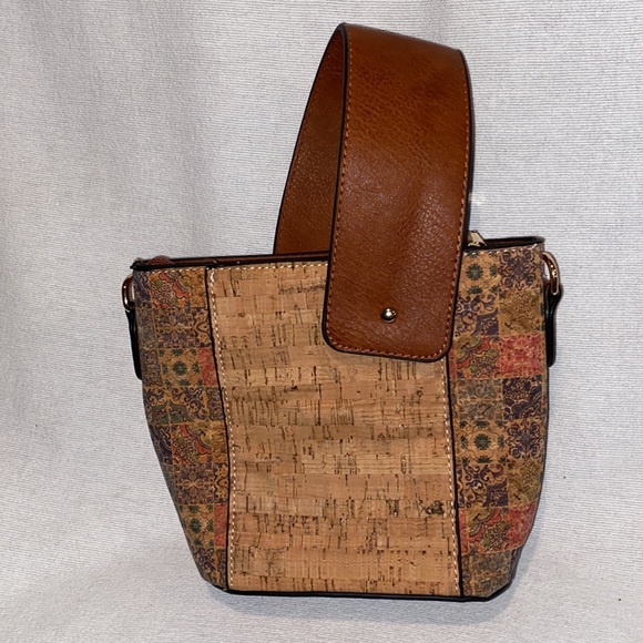Alina’s Exclusives cork multicolored hand bag - Picture 3 of 10